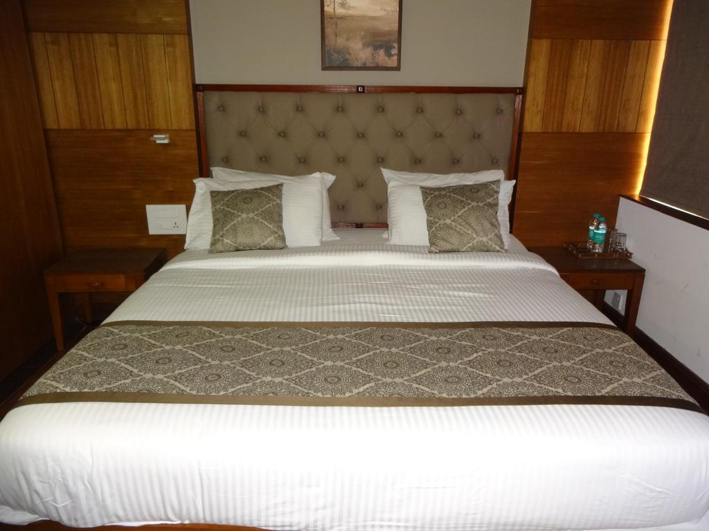 Keys Select By Lemon Tree Hotels, Malabar Gate, Kozhikode Buitenkant foto