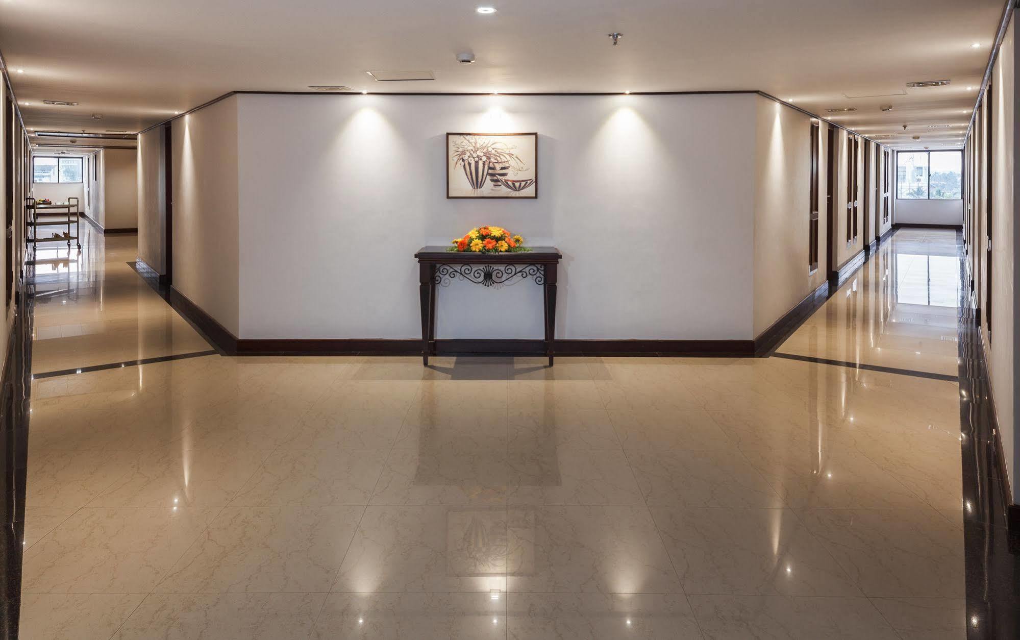 Keys Select By Lemon Tree Hotels, Malabar Gate, Kozhikode Buitenkant foto