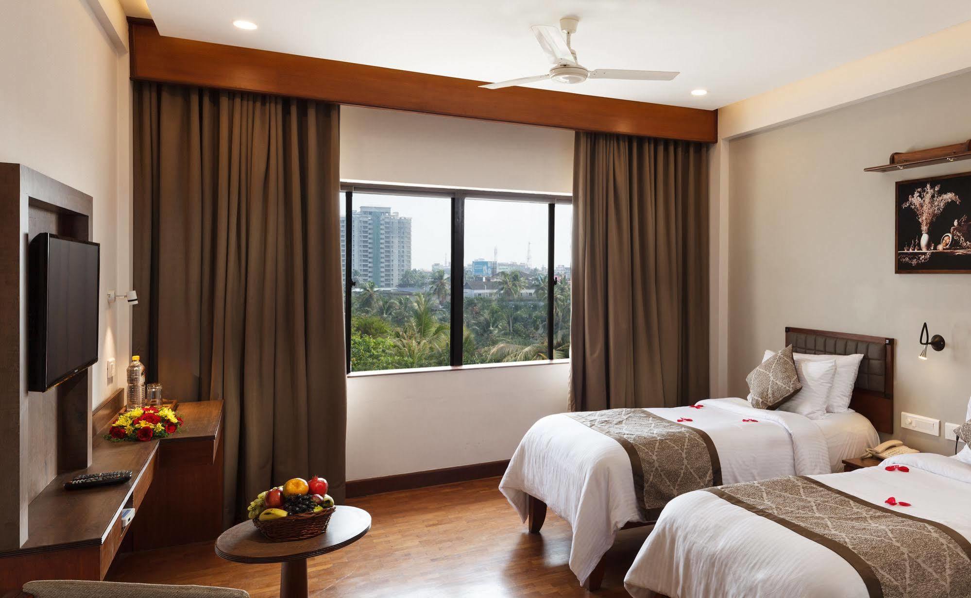 Keys Select By Lemon Tree Hotels, Malabar Gate, Kozhikode Buitenkant foto